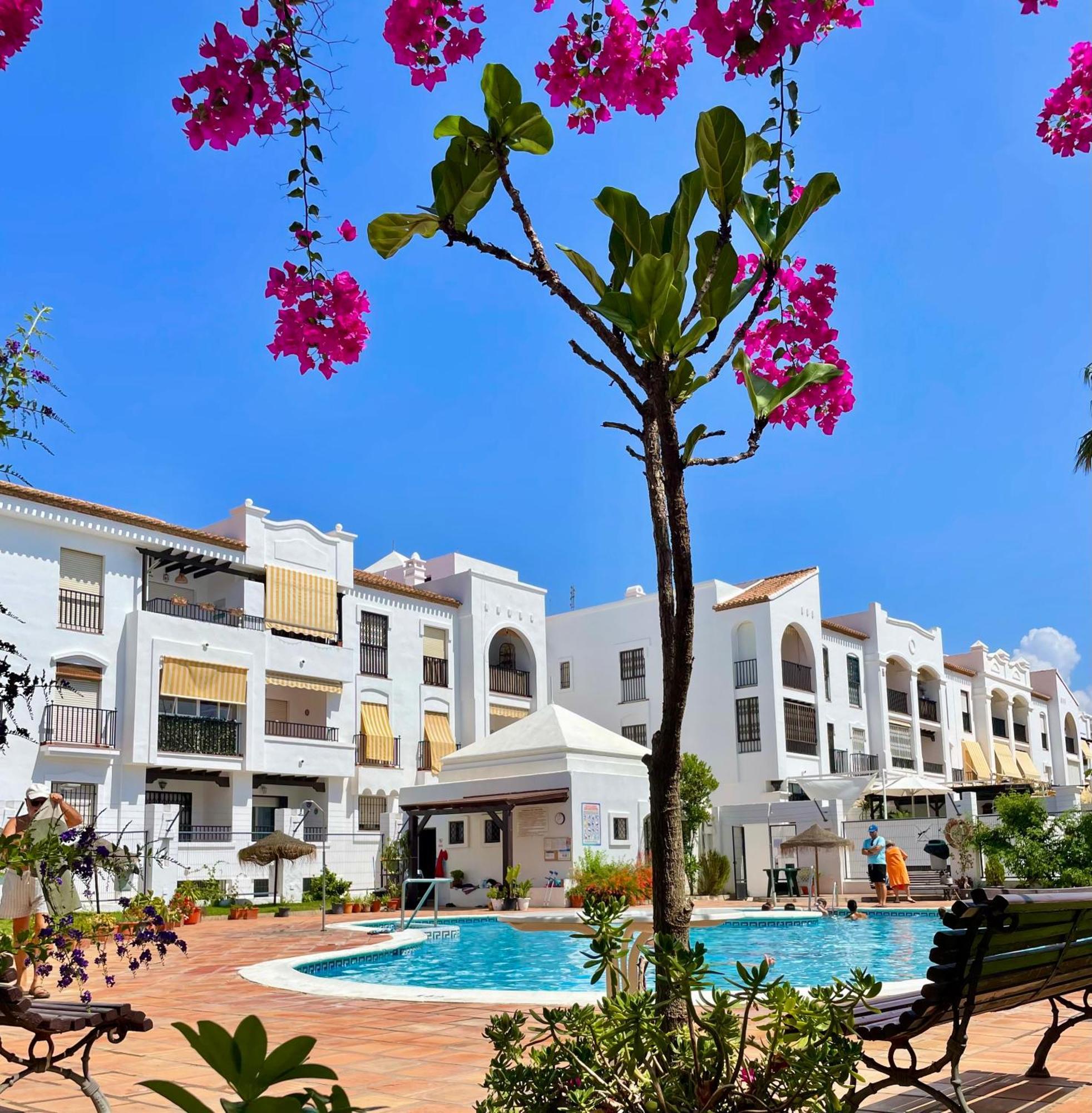 Sofivan Tropical - Pueblo Mediterraneo Motril Exterior foto